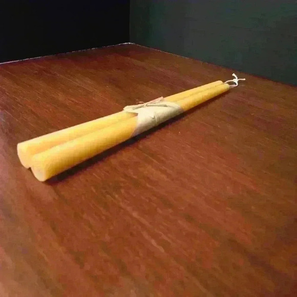 100% Pure Beeswax Candles - Taper: Slim Smooth -  Handmade, Hand Crafted - Picture 2 of 4